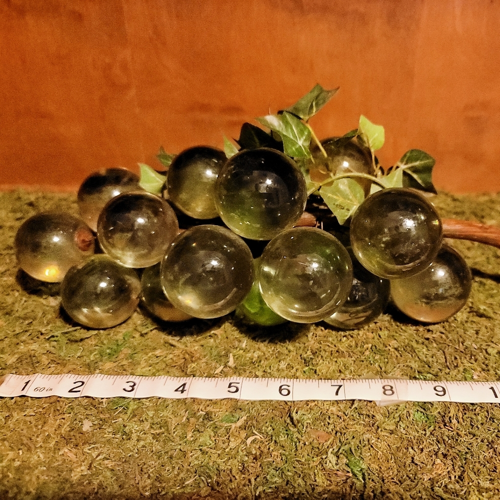 Retro glass grapes from Italy